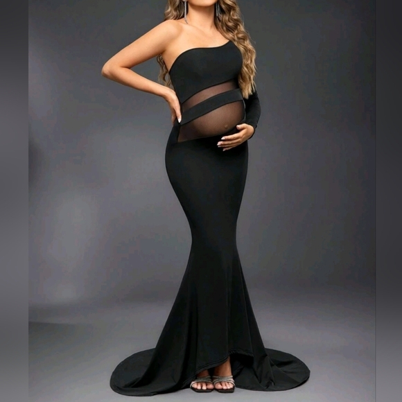 Maternity Sheer Mesh Contrast - Photoshoot Asymmetrical Dress - Picture 1 of 5